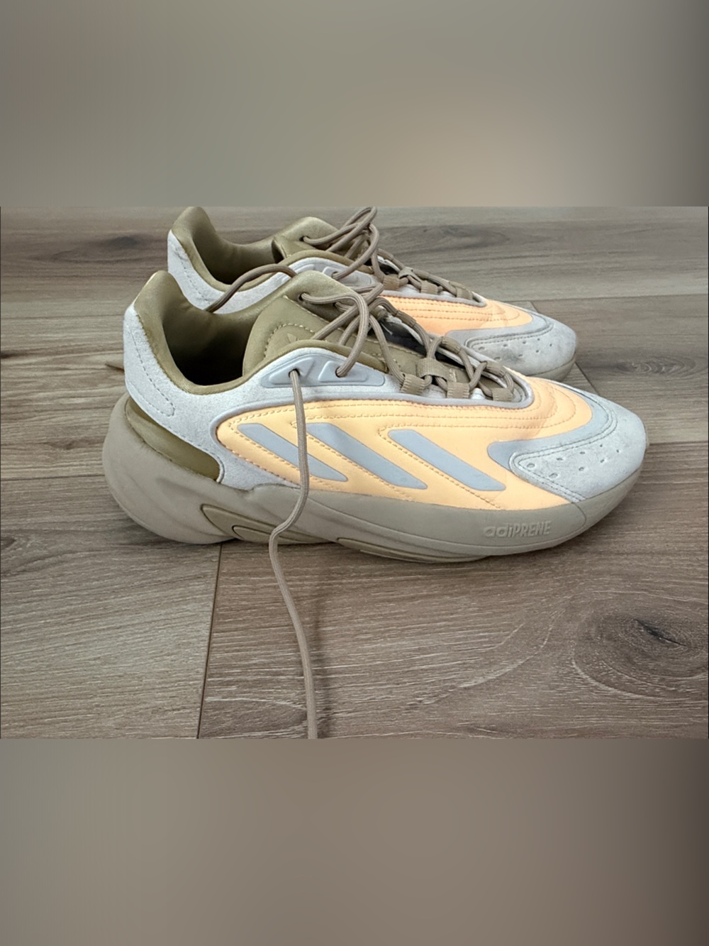 adidas ozelia